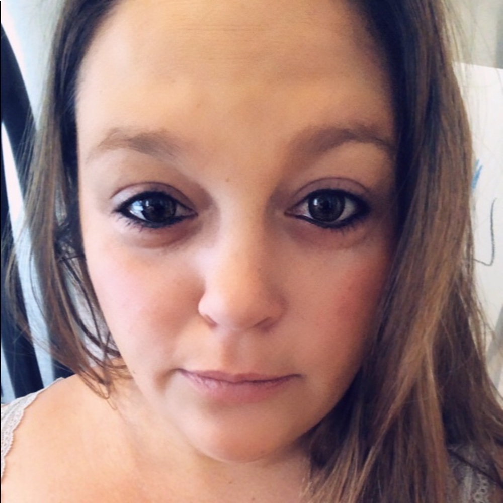 Meet your Posher, Rebecca